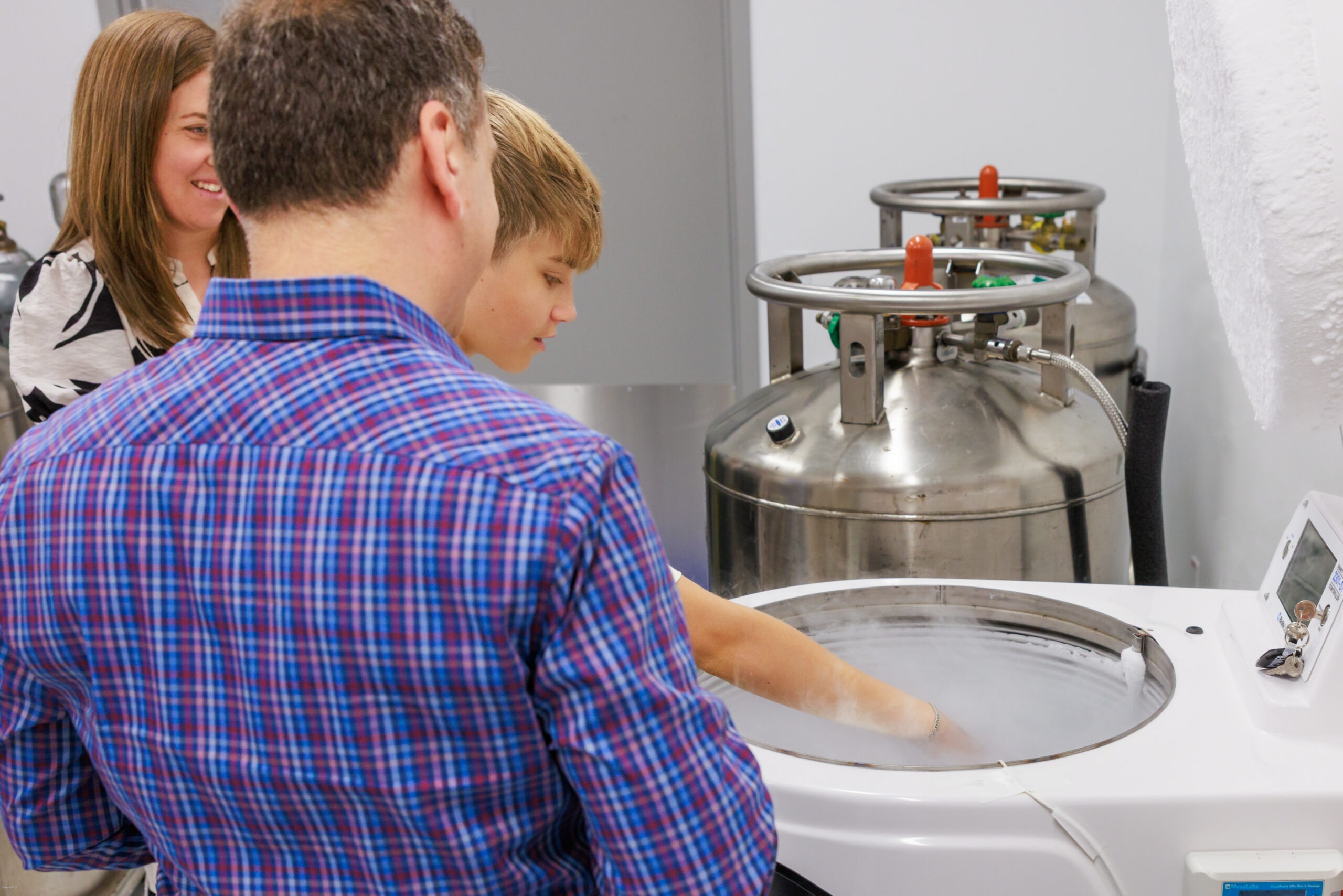 Beau Larrabee experiences LN2 vapor on his tour of the Aby J. Mathew Center for Biopreservation Excellence