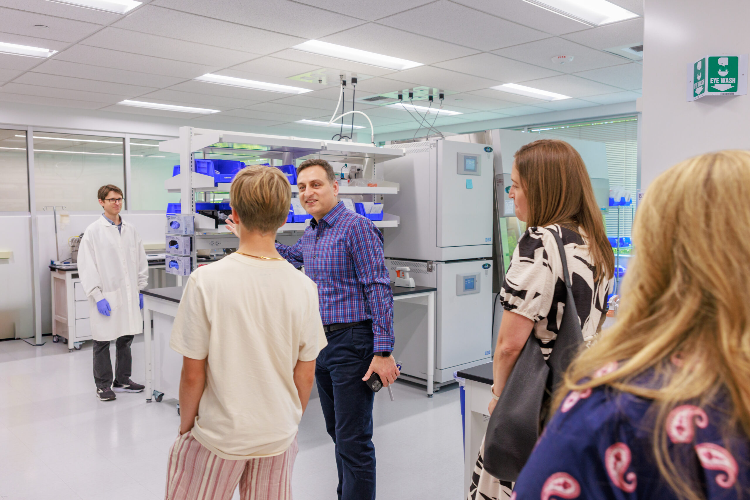Beau and Betsy Larrabee tour BioLife Solutions’ biopreservation and cell processing facilities.